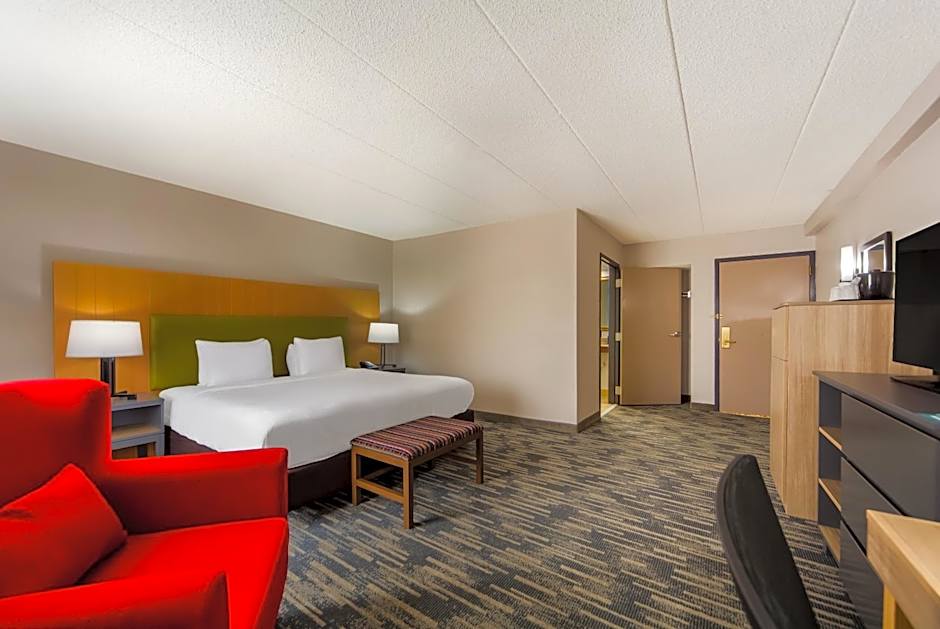 Wingate by Wyndham Lincoln Airport East I-80