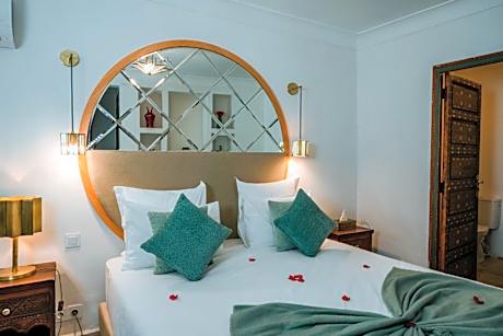 Double or Twin Room with Private Bathroom