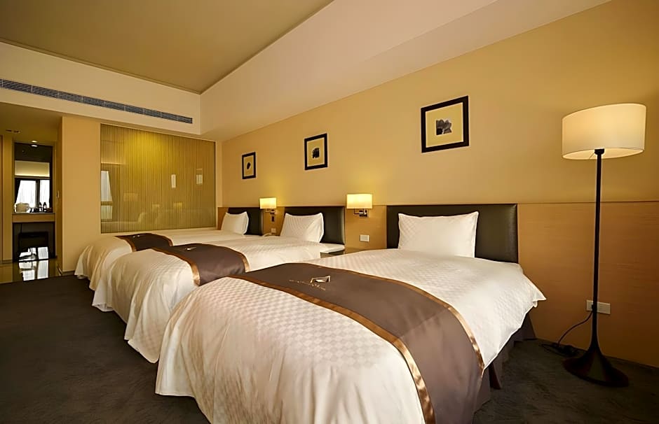 Tsun Huang Hotel