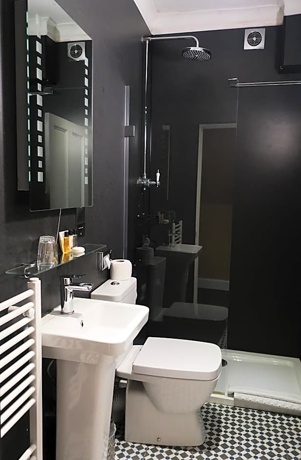 Lime Tree Hotel