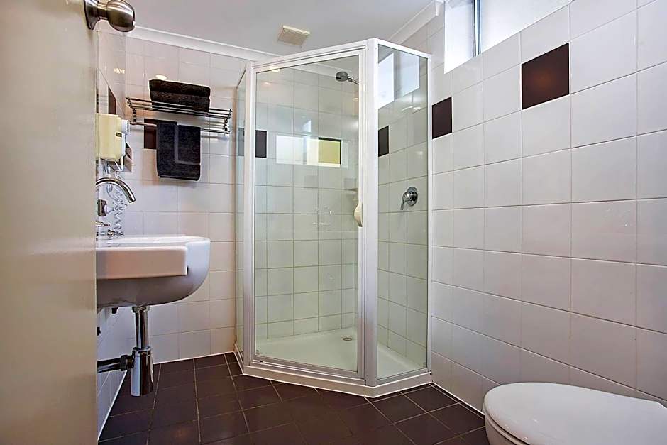 Comfort Inn On Raglan