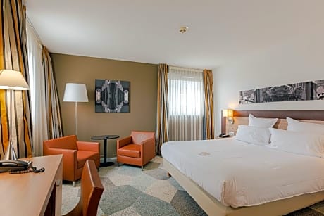Premium Queen Room