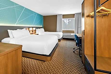 2 Queen Beds Suite Nonsmoking