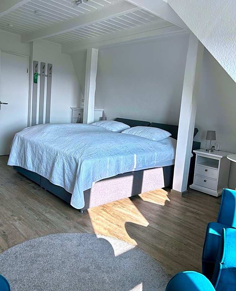 Photo 1 of 5 of Deluxe, Sea View