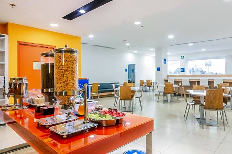 Sleep Inn Leon Antares