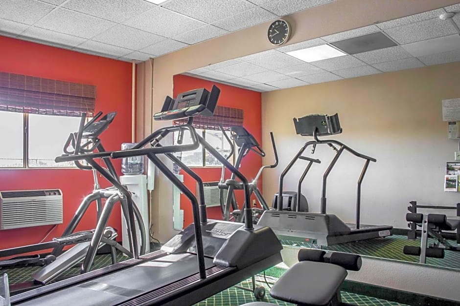 Comfort Inn & Suites near Kino Sports Complex