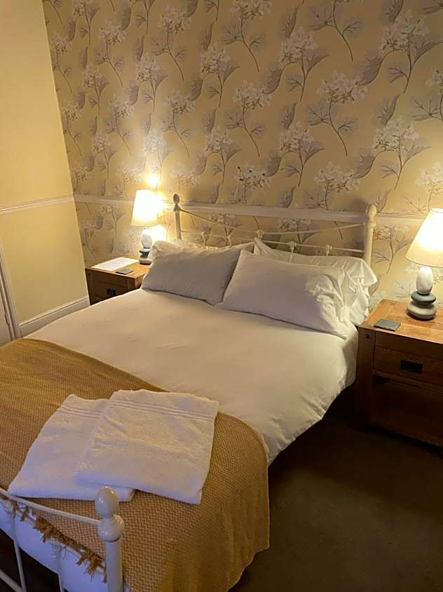 Photo 1 of 8 of Double Room