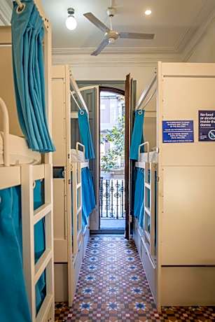 Bed in 10-Bed Mixed Dormitory Room