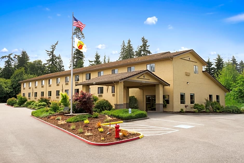 Super 8 by Wyndham Port Angeles at Olympic National Park
