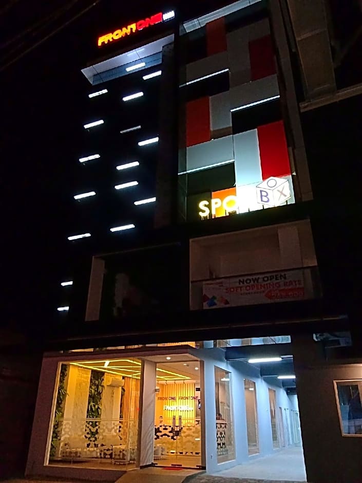 Front One Inn Kediri