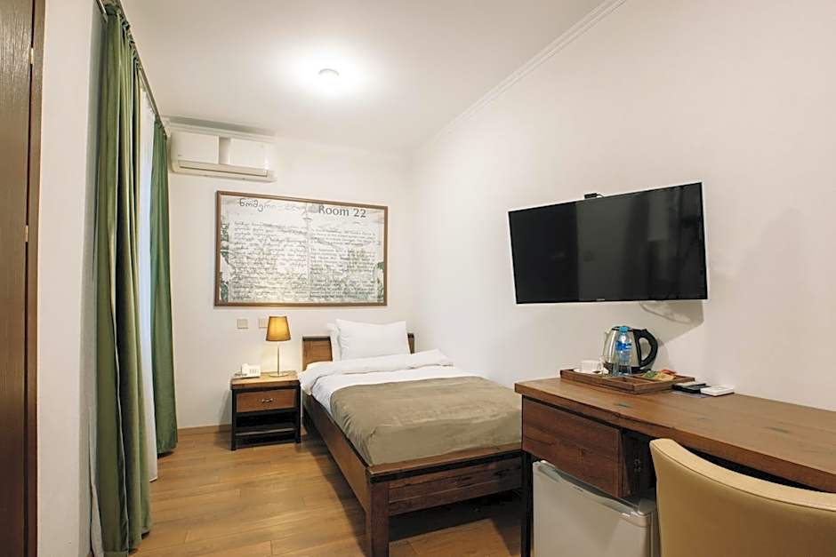 Citadel Narikala Hotel