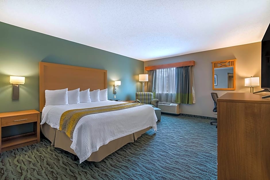 Best Western Plus Executive Court Inn & Conference Center
