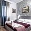 Bulldog Station Apartments with private WC, AC, TV