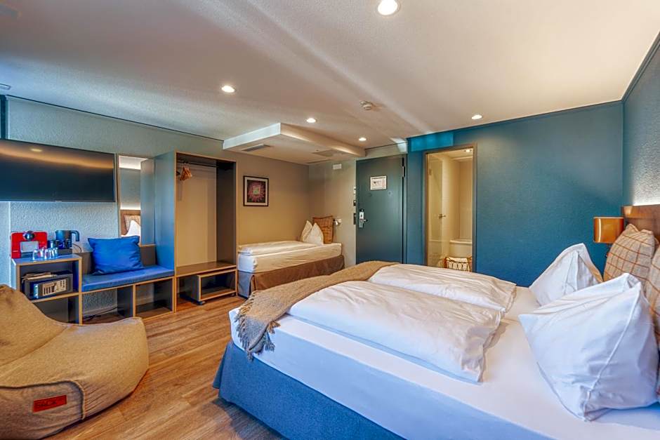 The HEY HOTEL