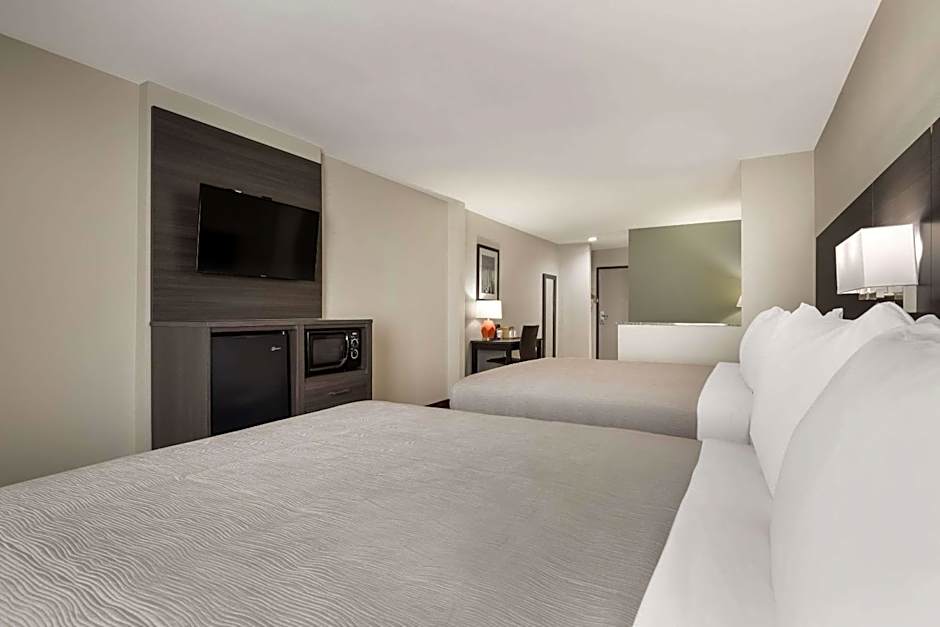 Quality Suites I-44