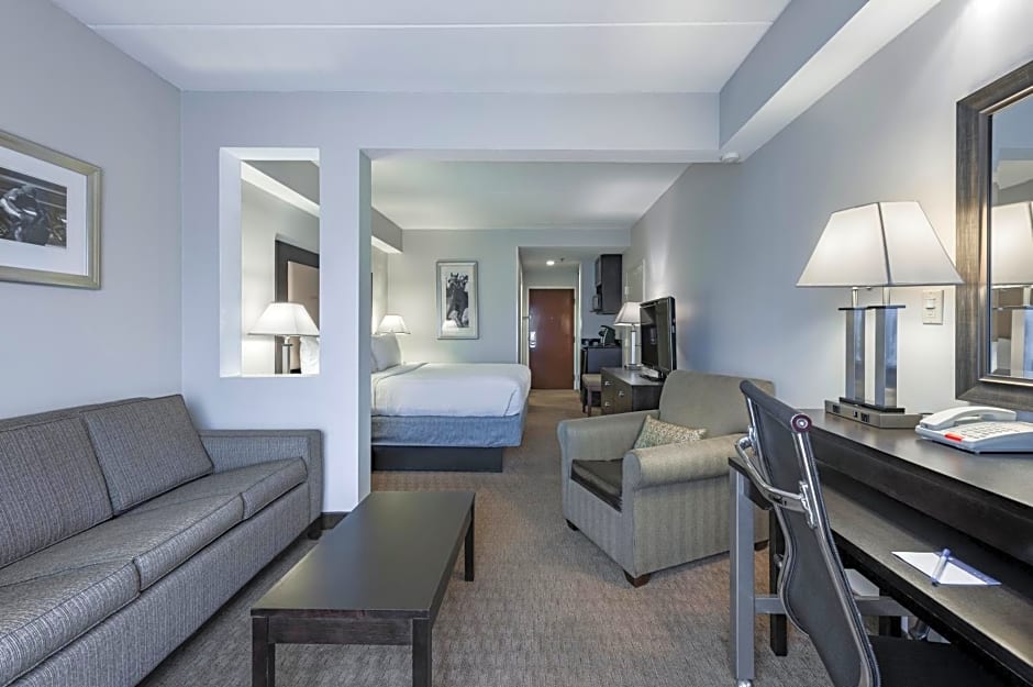 Holiday Inn Express & Suites Laurel Lakes By IHG