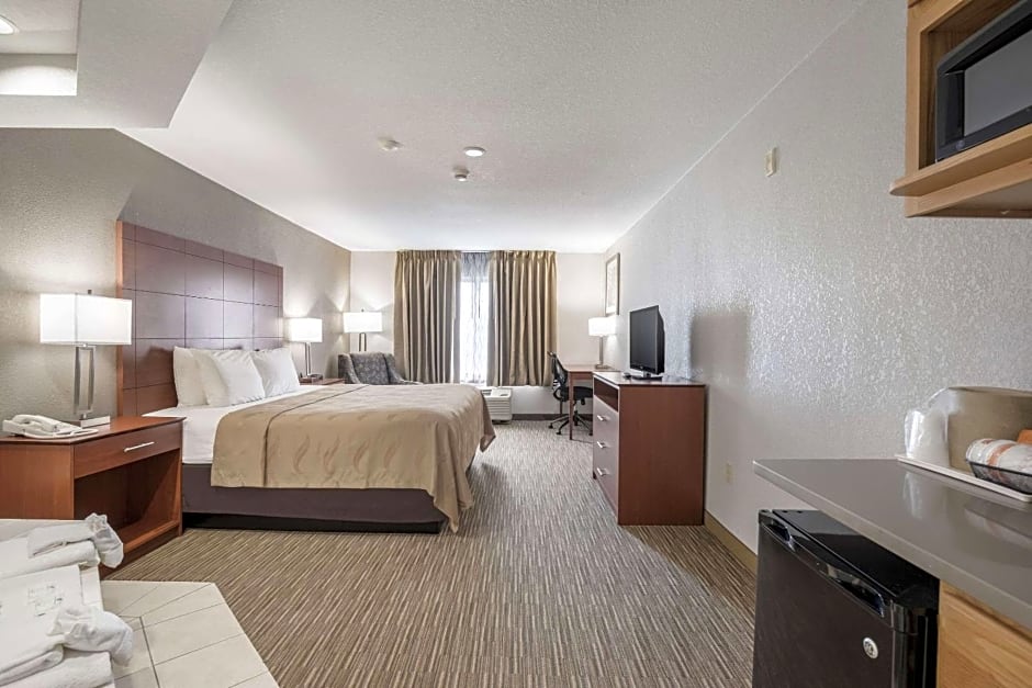 Quality Inn & Suites Lodi I-90
