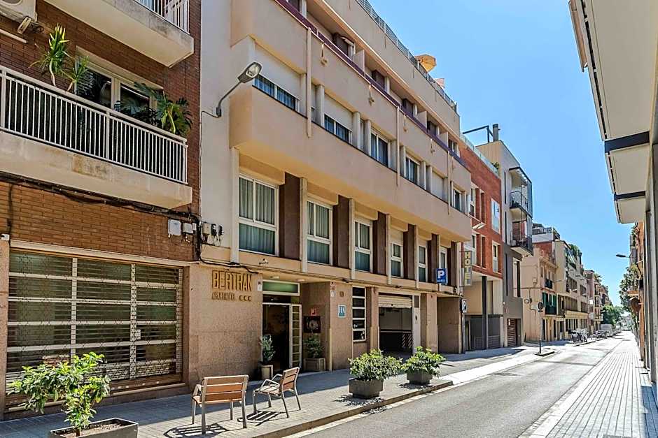 Aparthotel Bertran