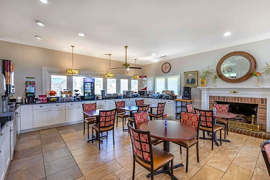 Best Western Plus Santee Inn