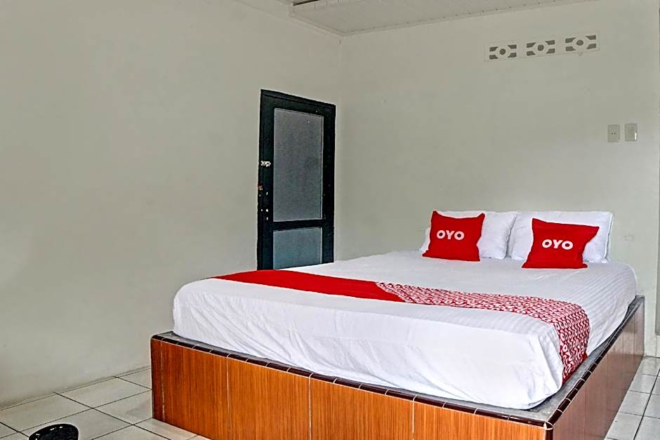 OYO 92579 Hotel Mutiara