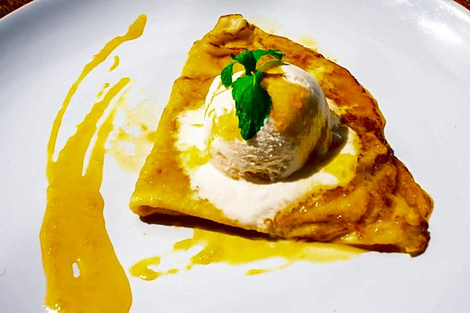 Hostel and Music Bar Bros