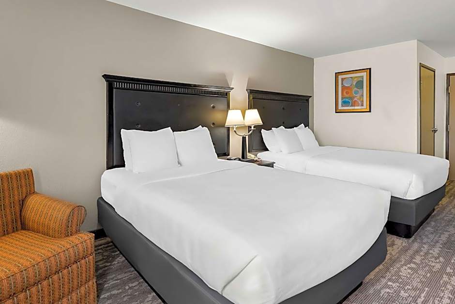 Best Western Saluki Inn