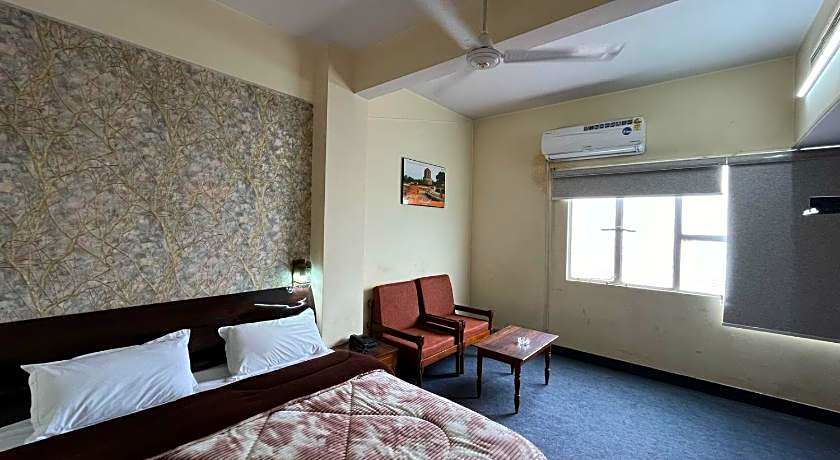 Gautam Hotel