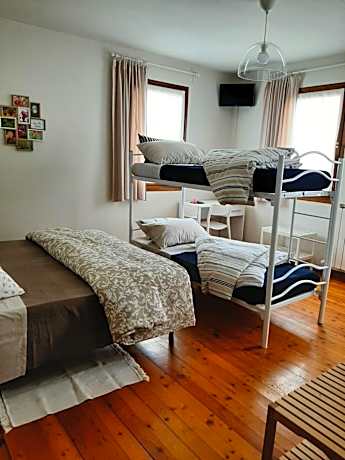 Quadruple Room with Private Bathroom