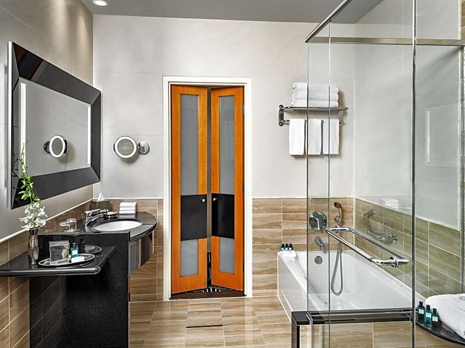 Sofitel Montreal Golden Mile