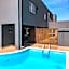 Vila Hotel By VimaHotels