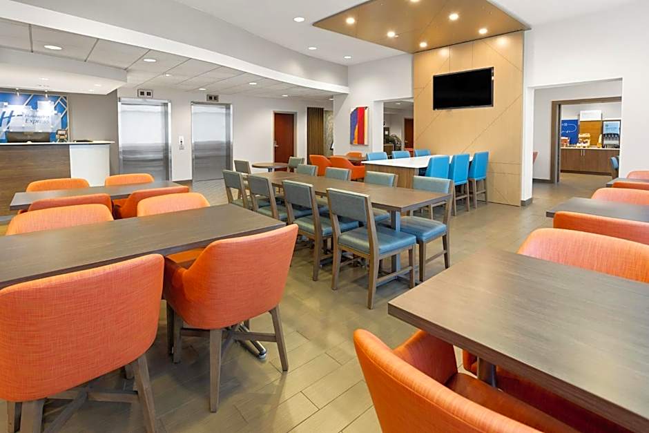 Holiday Inn Express Philadelphia Penn's Landing By IHG