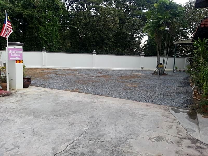 Megastar Inn Vacation Stay