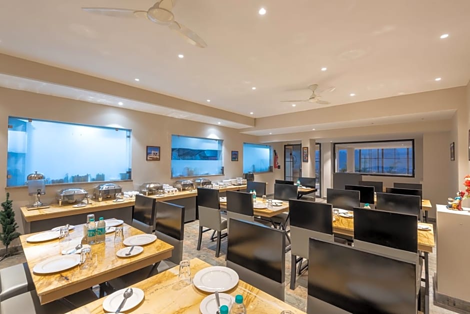 Hotel Arihant By DLS Hotels