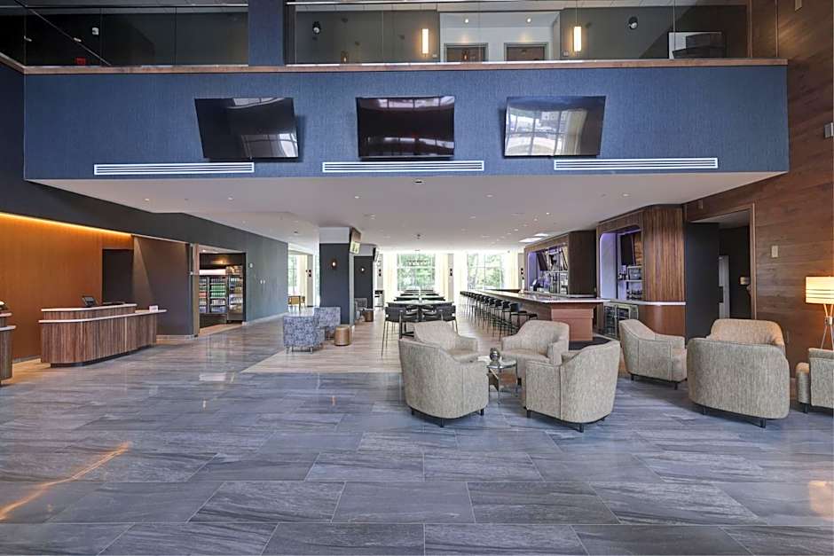 Courtyard by Marriott Iowa City University Heights