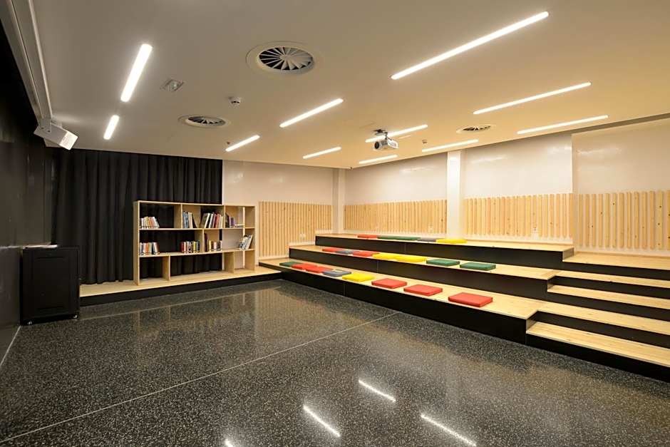 AMISTAT Island Hostel Ibiza - ALBERGUE JUVENIL