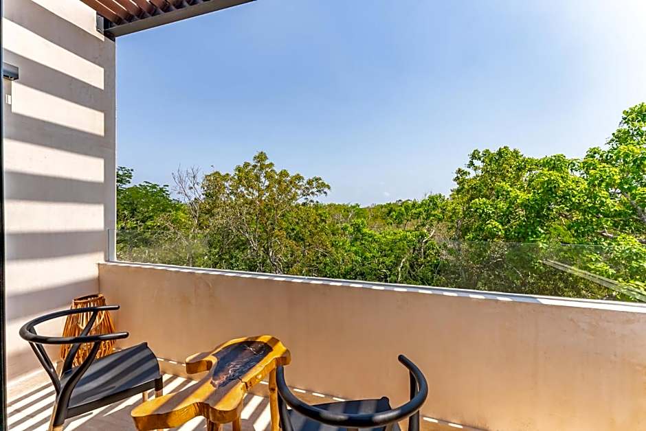 Luxury Apt Gym Jacuzzi WIFI Starlink