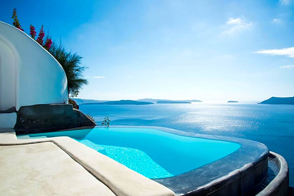 Perivolas Hotel