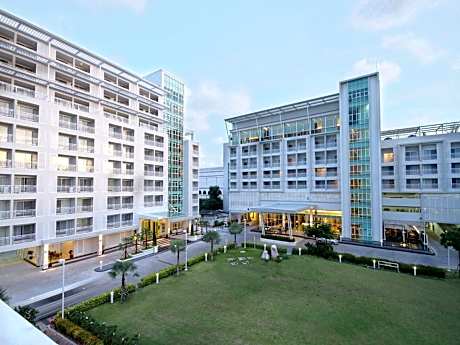 Kameo Grand Hotel & Serviced Apartments - Rayong