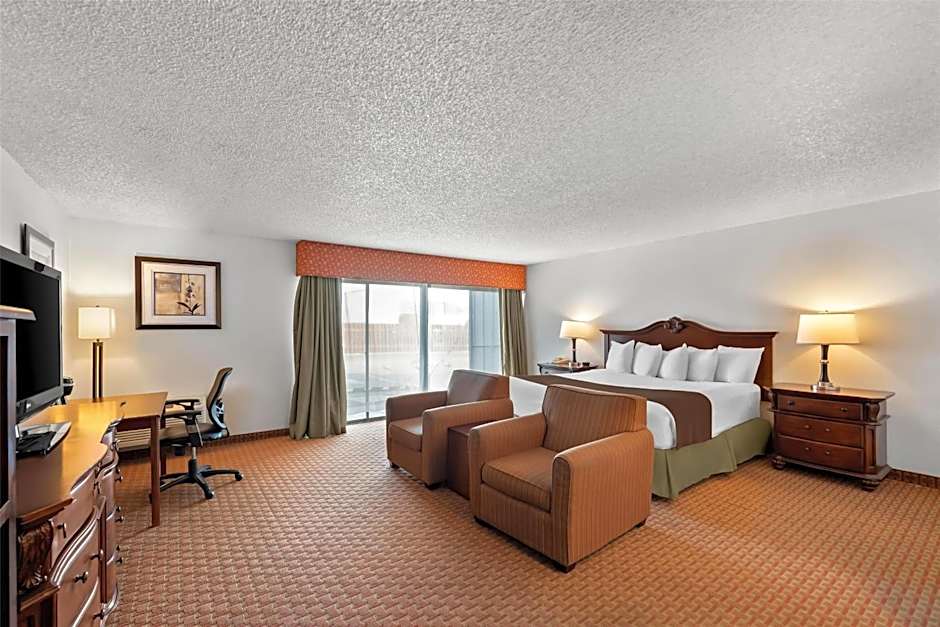 Best Western Chieftain Inn