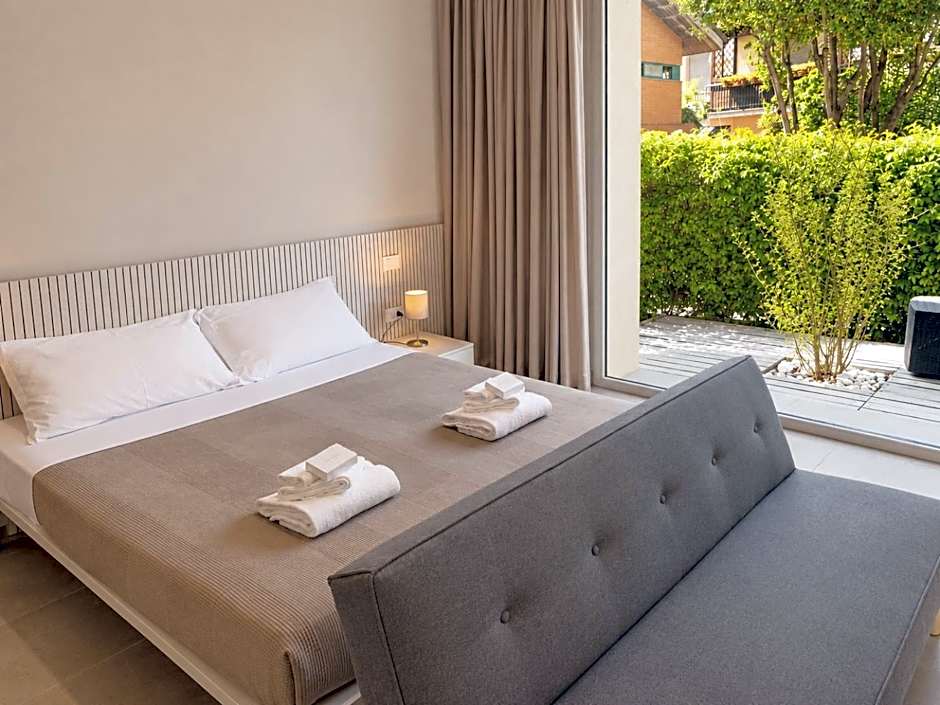 Amare Suite & Apartments