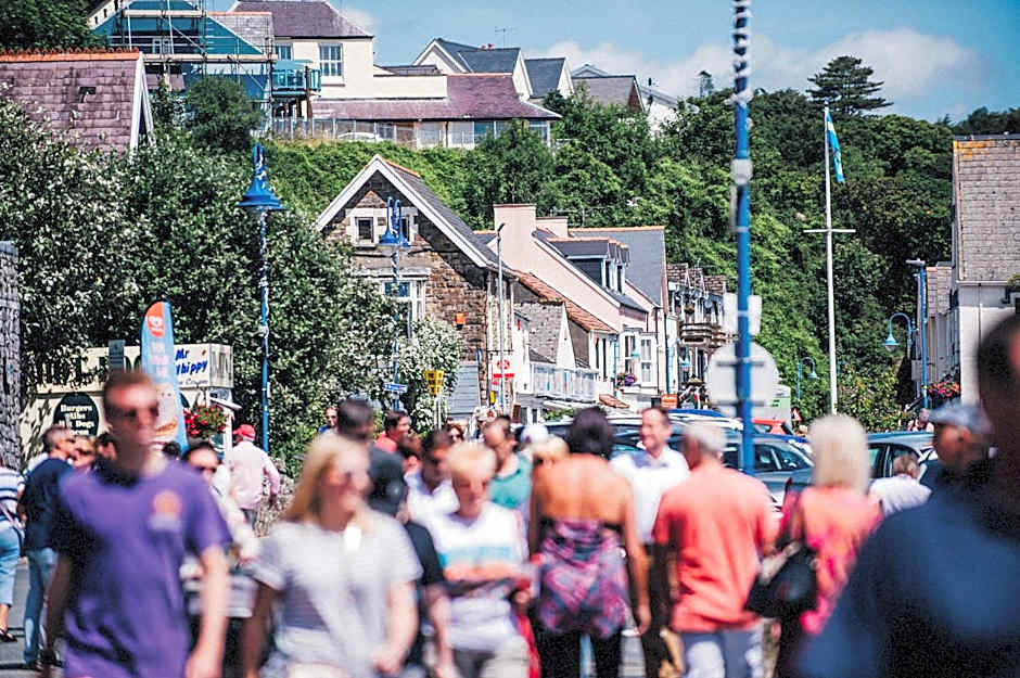 Harbour Stays - The Marine Centre, Saundersfoot Harbour, SA69 9HE