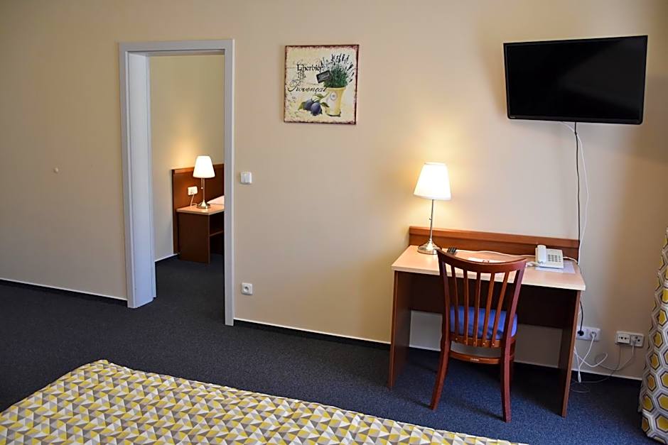 Aparthotel Austria Suites