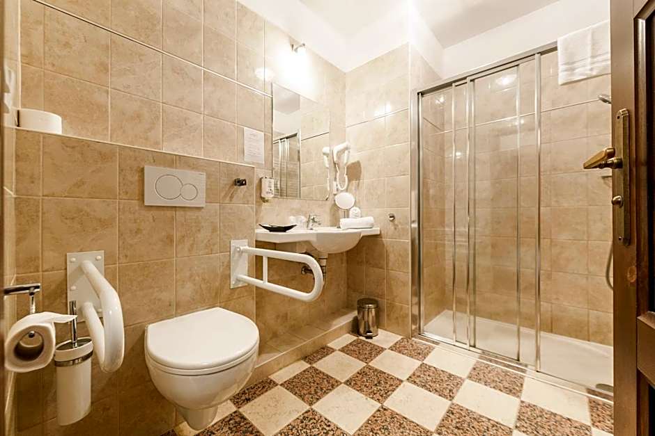 Hotel Jizerka 4