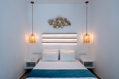 Junior suite pool view