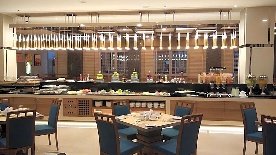 Fortune Park Hotel Dubai Investments Park