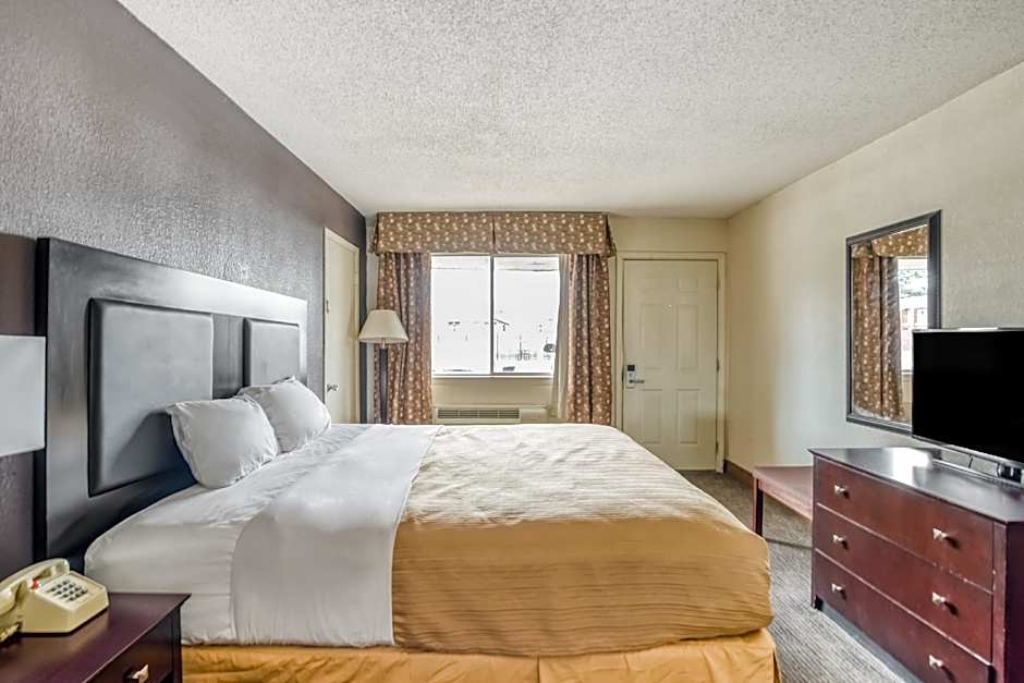 OYO Hotel Alexandria LA- Hwy 165