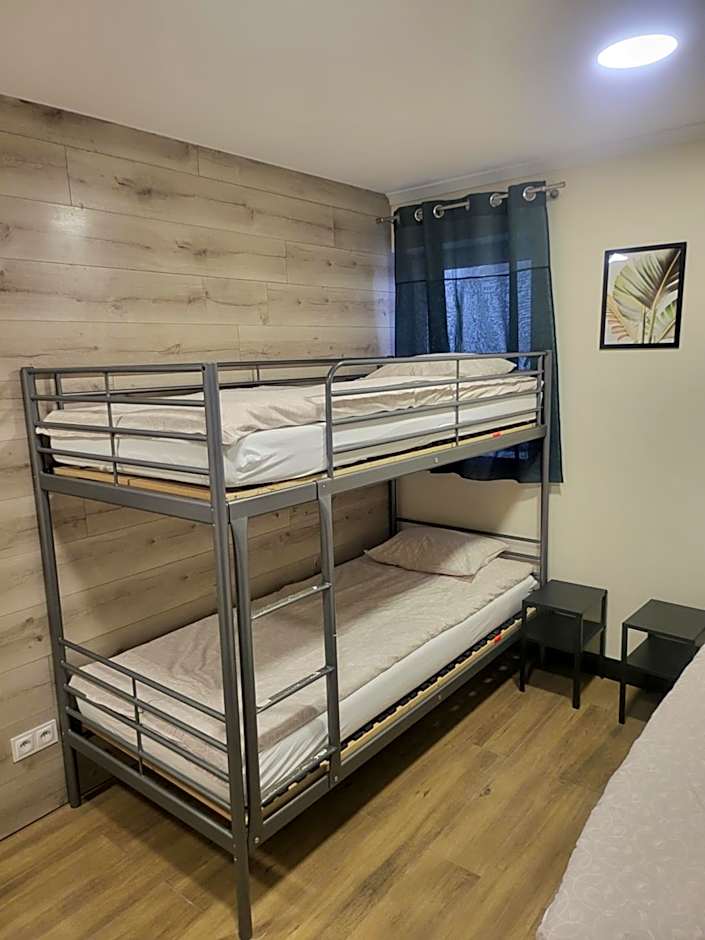 Rooms4Rest Bokserska - Private rooms for tourists