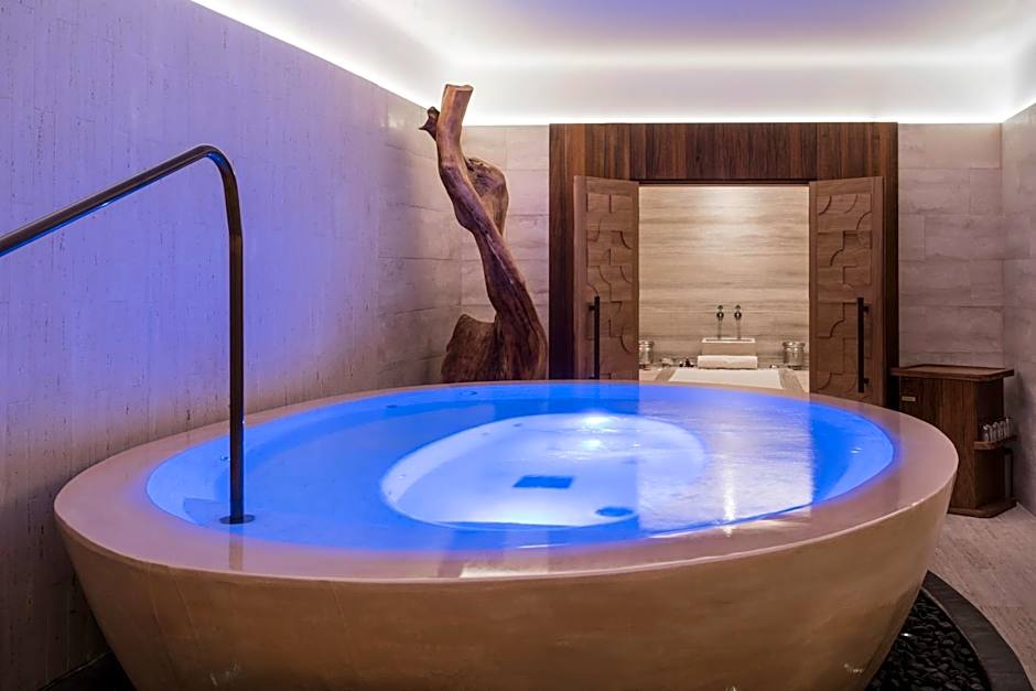 Rosewood Villa Magna