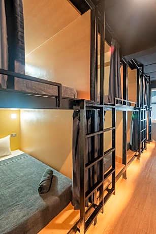 Single Bed in 10-Bed Mixed Dormitory Room