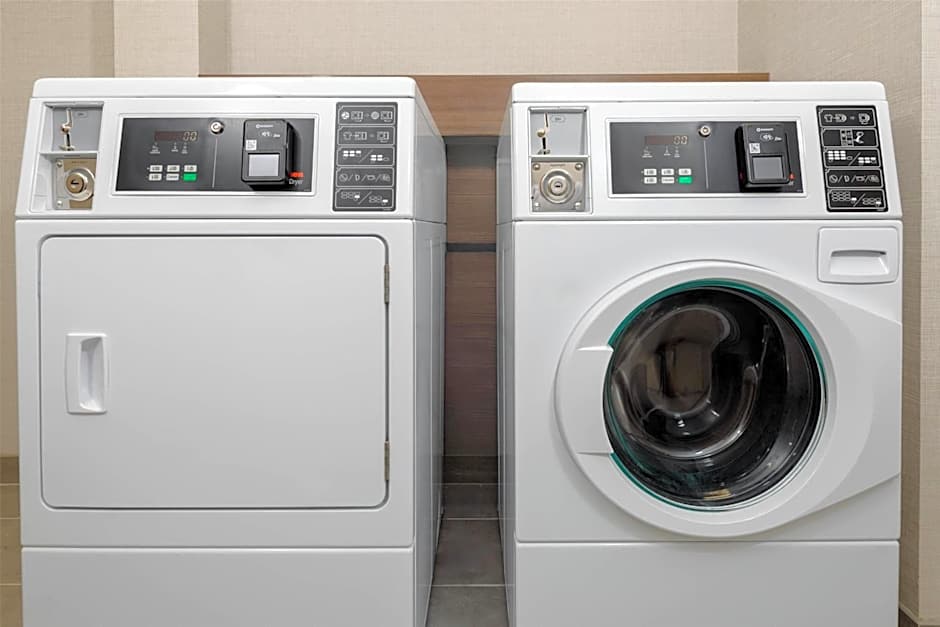 Hilton Garden Inn Buffalo Airport